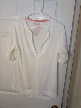 AE American Eagle "Favorite T" White Split Neck 3/4 Sleeve Top